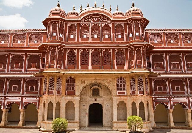 Private Jaipur Pink City Tour by Car & Driver with a Tour Guide - What You’re Really Buying for a Day in the Pink City