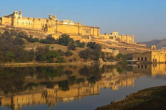 Private Jaipur Pink City Tour by Car & Driver with a Tour Guide - Hotel Pickup and an AC Ride That Lets You Keep Your Day on Track