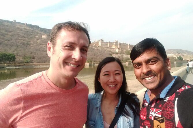 Private Jaipur Pink City Tour by Car & Driver with a Tour Guide - City Palace, Jantar Mantar, Hawa Mahal: The Pink City Icon Cluster