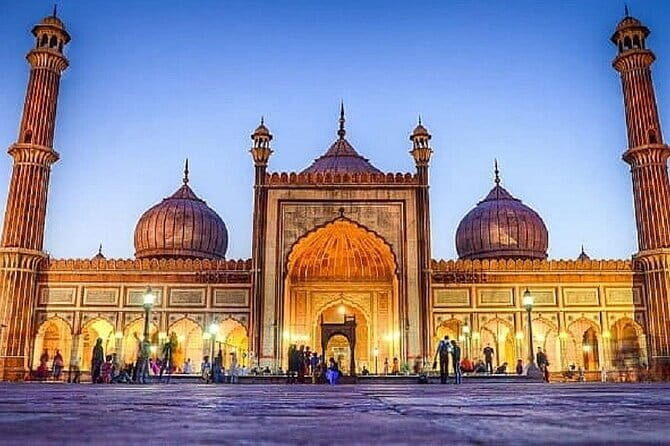 Private Old and New Delhi Full-Day Guided Tour all Inclusive - Jama Masjid and the Old Delhi Cycle Rickshaw Ride