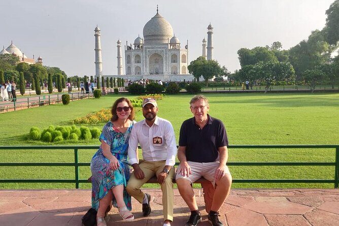 Private Sunrise Taj Mahal Tour from Delhi By Car -All inclusive - Guides and Drivers: What People Keep Praising