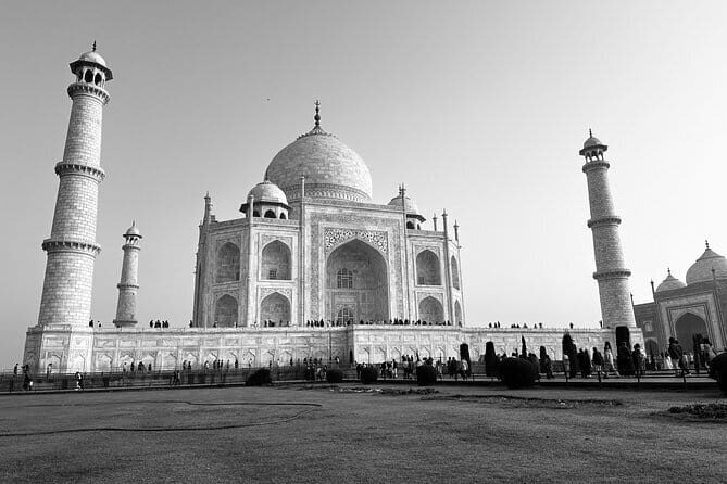 Private Sunrise Taj Mahal Tour – " Round Trip from Delhi by Car " - The real payoff: sunrise light plus zero stress