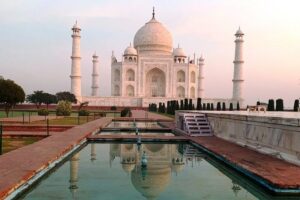 Private Taj Mahal ,Agra Fort and Baby Taj Tour From New Delhi - Agra Fort in an hour: what you can realistically absorb