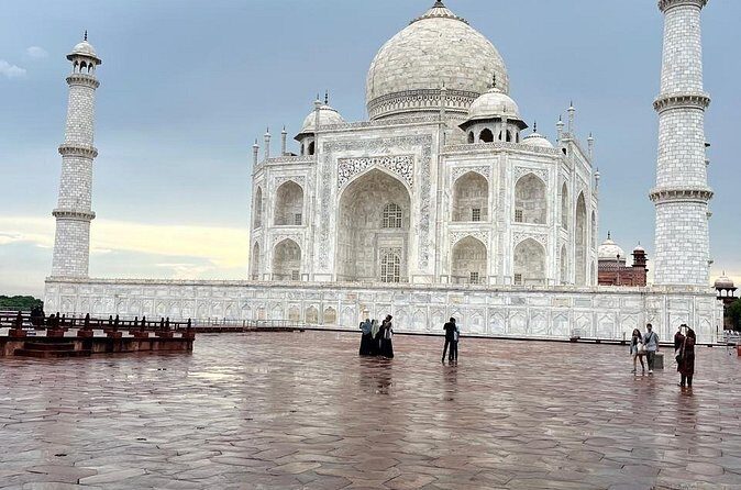 Private Taj Mahal and Agra Day Trip from Delhi by Car with Lunch - Door-to-Door Pickup That Actually Saves Time