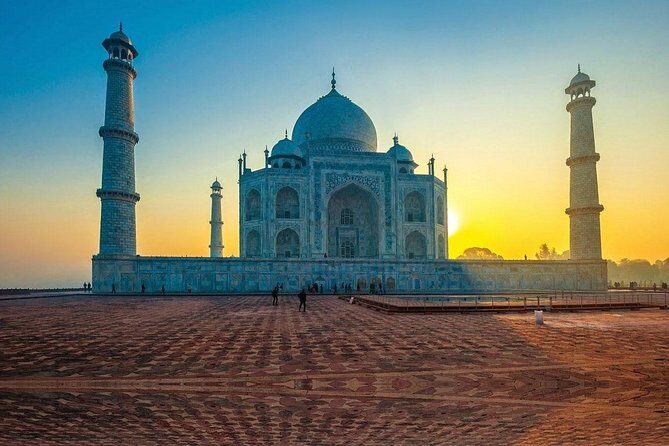 Private Taj Mahal and Agra Fort Day Tour from Delhi - Should you book this Delhi to Agra private day tour?
