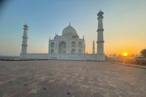 Private Taj Mahal and Agra Fort Tour from Delhi- All Inclusive - Taj Mahal Sunrise: What You’ll See (and Why a Guide Helps)