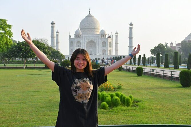 Private Taj Mahal and Agra Fort Tour from Delhi- All Inclusive - Agra Fort in 60 Minutes: Power, Stone, and Real Mughal Scale