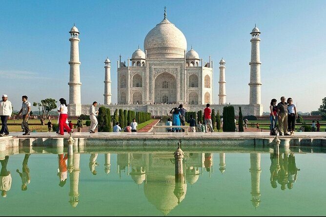 Private Taj Mahal Tour by Gatimaan Express Train - Lunch in Agra plus a short local-food pause