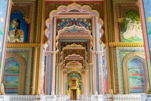 Private Tour of Jaipur's Most Instagrammable & Photogenic Spots - Start at Patrika Gate: Morning Light and Clean Compositions