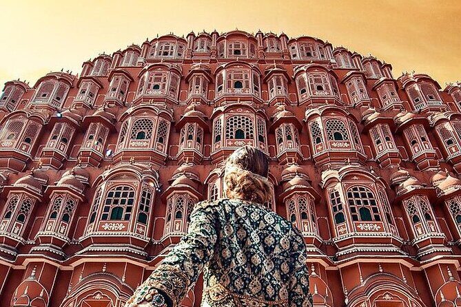 Private Tour of Jaipur's Most Instagrammable & Photogenic Spots - Panna Meena ka Kund: Geometric Staircases That Make Photos Easy