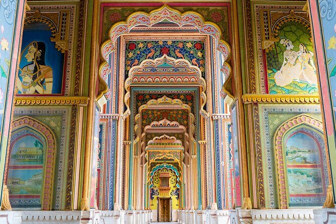 Private Tour of Jaipur's Most Instagrammable & Photogenic Spots - Start at Patrika Gate: Morning Light and Clean Compositions