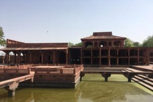 Private Transfer From Agra To Jaipur with Fatehpur Sikri - The drive: comfort, timing, and how you actually stay sane