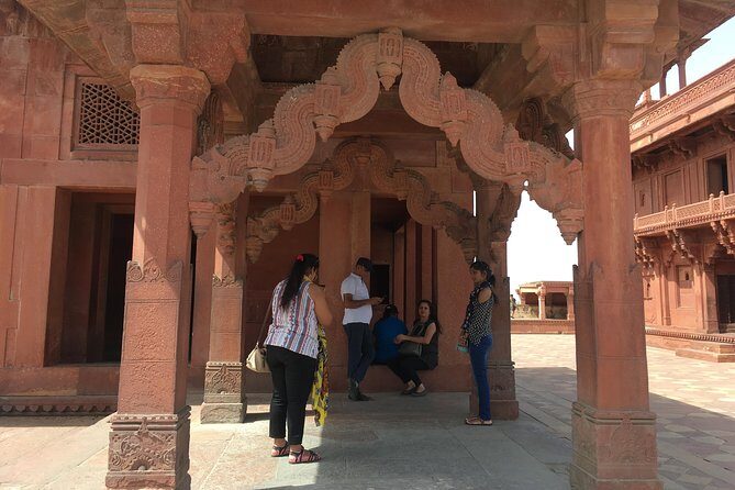 Private Transfer From Agra To Jaipur with Fatehpur Sikri - Why the price can feel fair for what you’re getting