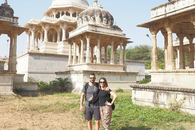 Private Udaipur Sightseeing Tour by Tuk-Tuk or Car with Driver - Getting around: tuk-tuk vs car (and why it matters)