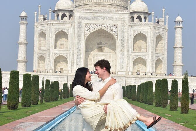 Same Day luxury Taj Mahal and Agra Fort Tour from Delhi by Car - Tour Logistics That Actually Help: Pickup, Vehicles, and Mobile Tickets