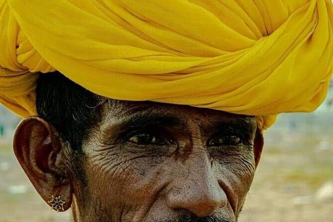 Same day Private tour cab pickup from Delhi Agra - Who you’ll meet: drivers and guides who keep the day moving