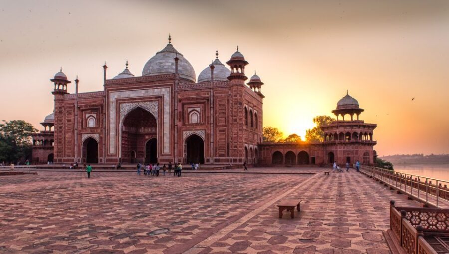 Same Day Taj Mahal, Agra Fort & Baby Taj Tour from Jaipur - Sunrise at the Taj Mahal: photo help, crowd control, and the real reason to go early