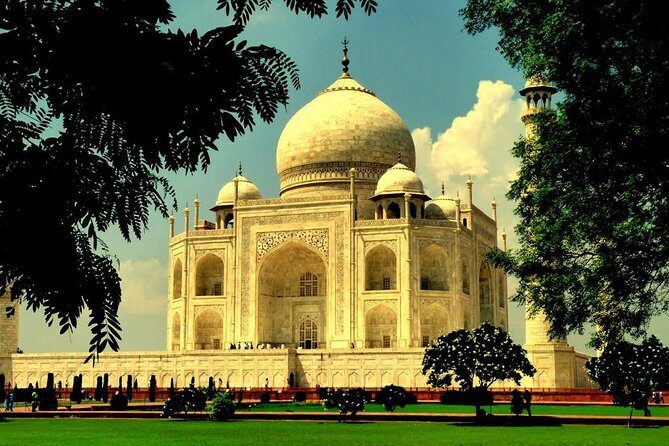 Same Day Taj Mahal & Agra Fort Tours ( Delhi- Agra-Delhi ) - Pickup from Delhi or Gurgaon and the Yamuna Expressway drive