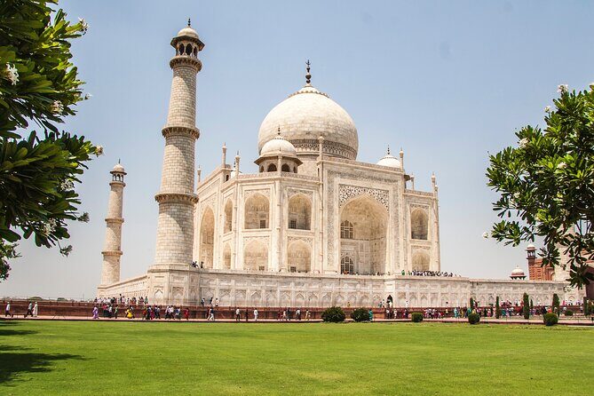 Skip The Line Taj Mahal and Agra fort Tour - Air-conditioned private vehicle: worth paying for