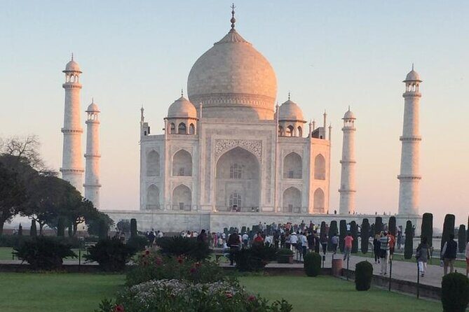 Sunrise Tour Of Taj Mahal From Delhi - All Inclusive - Entering the Taj Mahal Early: Sunrise Views and a Battery Ride Lift