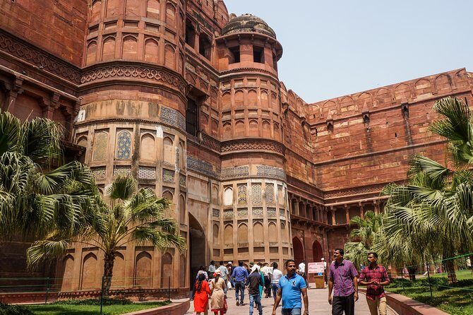 Taj Mahal, Agra Fort, Baby Taj & Mehtab Bagh Private City Tour - Getting around: air-conditioned comfort and guided order