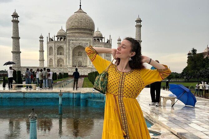 Taj Mahal, Agra Fort & Baby Taj Tour from Delhi with Meal - Private guide + English help: why it changes your experience