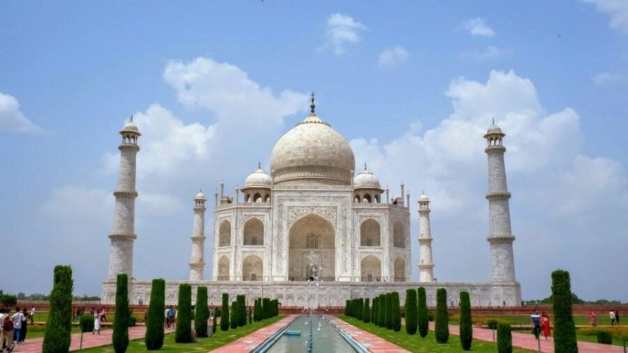 Taj Mahal & Agra Fort Private Tour with Lunch & Pickup - Inside the Taj Mahal: what your guide will actually help you notice