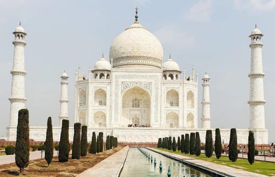 Taj Mahal & Agra Fort Private Tour with Lunch & Pickup - Language support and what it means for your experience
