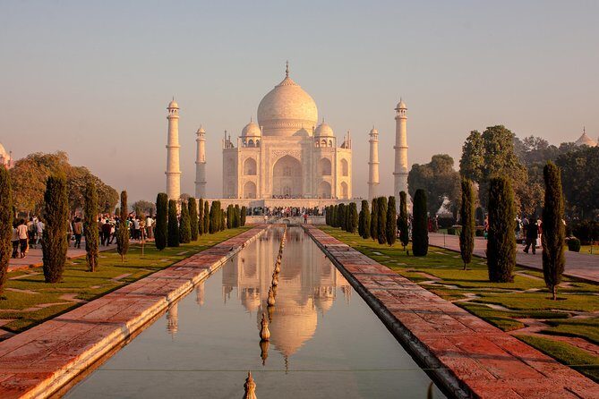 Taj Mahal Entrance Tickets - The guide experience: what you gain from a human