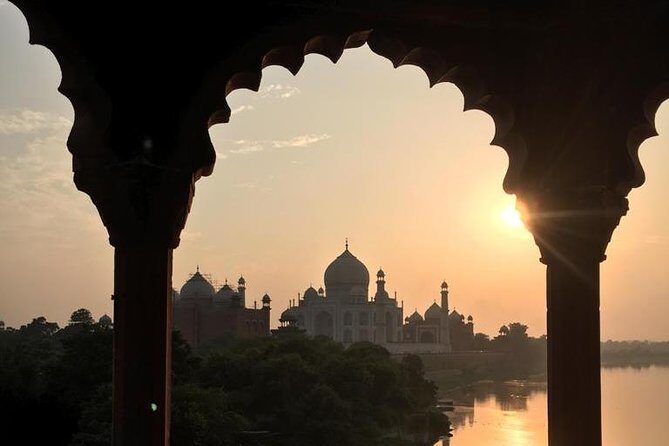 Taj mahal skip the line ticket guide and transport - Smooth Day Planning: How to Avoid Taj Mahal Friction