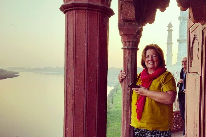 Taj Mahal Sunrise & Sunset All Inclusive Private Luxury Agra Tour - Lunch at a 5-star hotel buffet: energy for the second half