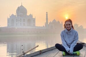 Taj Mahal Tour From Delhi By Car With 5*Hotel Lunch All inclusive - Taj Mahal entry support and the best photo spots