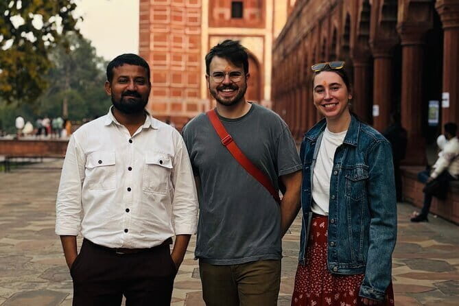 Taj Mahal Tour From Delhi— Private Day Trip with Agra Fort - Lunch in Agra: plan for the meal you’ll pay for