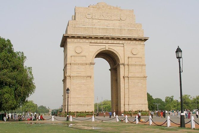 The best Private Old and New Delhi City tour in 8 Hours - Chandni Chowk: street life and why this stop sets the tone