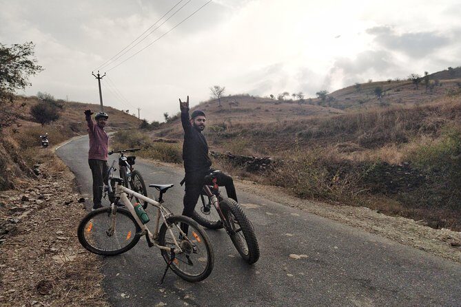 Udaipur Bicycle Tour - Sunrise, Lakes, and the Village Side of Udaipur