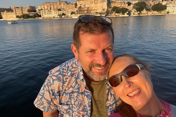 Udaipur Full Day Sightseeing Tour by Private Car - Stop 5: Lake Pichola for the classic shoreline views