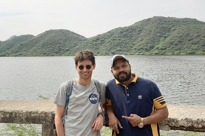 Udaipur Full Day Sightseeing Tour by Private Car - Stop 6: Vintage Collection of Classic Cars Museum (a left-turn that works)
