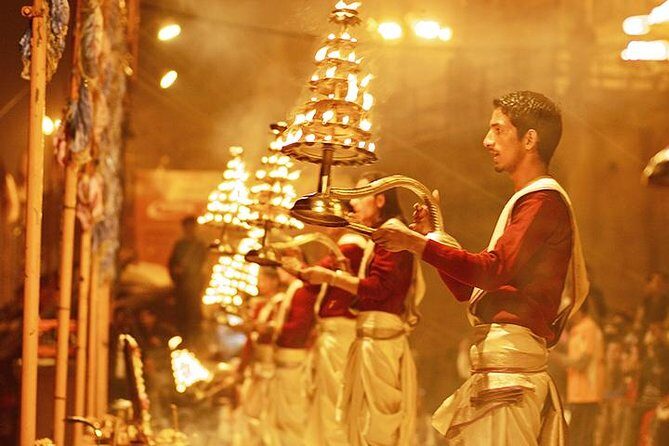 Varanasi Evening Ganga Aarti Tour - Timing and atmosphere: why 5:00 pm matters on the Ganges