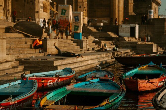 Varanasi Landmark Evening City Tour - Aarti, Boating & Witnessing the GOD - Dasaswamedh Ghat: Watching Varanasi’s Main Aarti Without Blocking Views