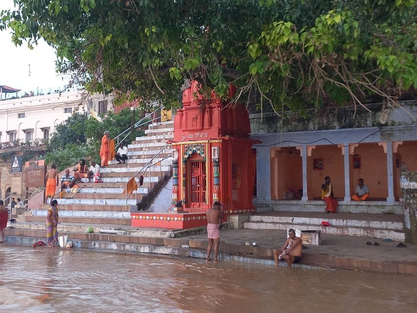 Varanasi: Sunrise Boat Tour with Arti Ceremony - Who Should Book This Sunrise Tour