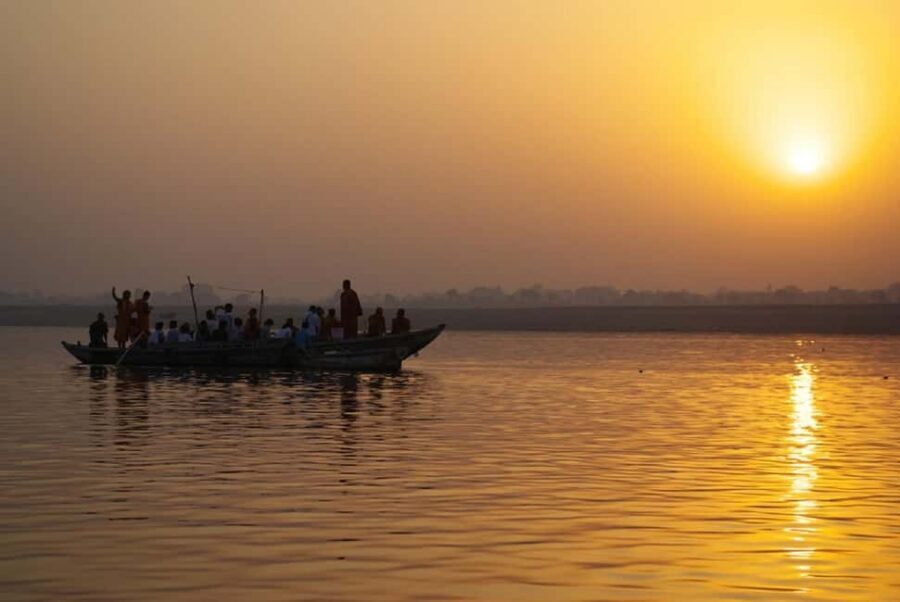 Varanasi Sunset Tour with Ganga Aarti & Free Boat Ride - Price and Time: Why $23 Feels Fair for What You Get