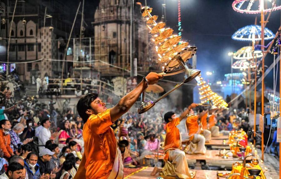 Varanasi Sunset Tour with Ganga Aarti & Free Boat Ride - Who This Tour Suits (and Who Might Need a Different Plan)