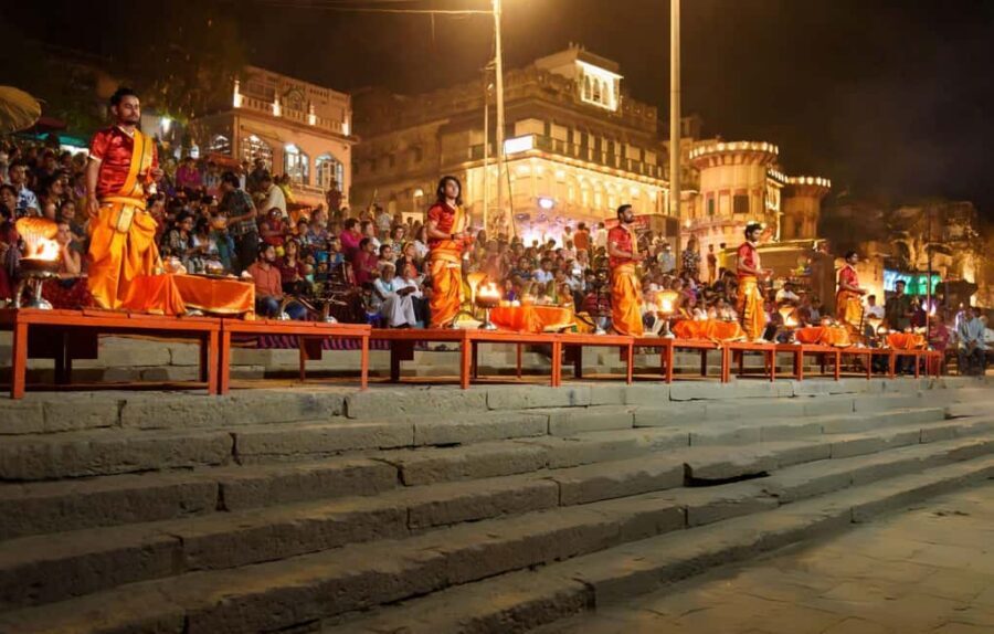 Varanasi Sunset Tour with Ganga Aarti & Free Boat Ride - Harishchandra Ghat: The Myth, the Meaning, and the Need for a Respectful Eye